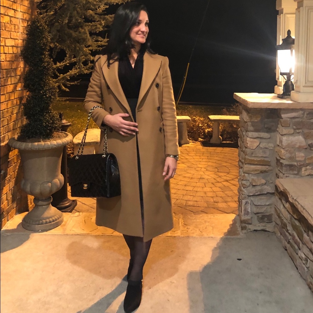 Meet your Posher, Deb Goulart